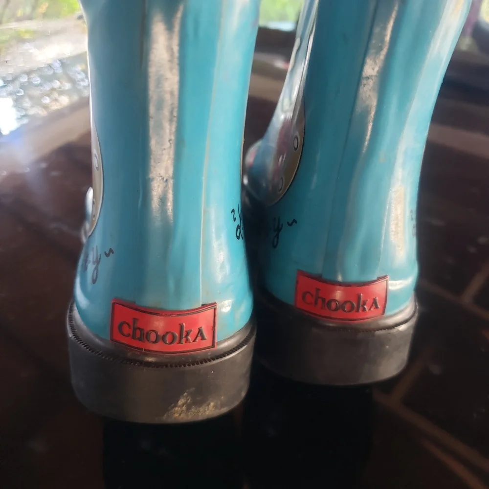 chooka Blue Graphic Rain Boots with Red Accents and White Doves